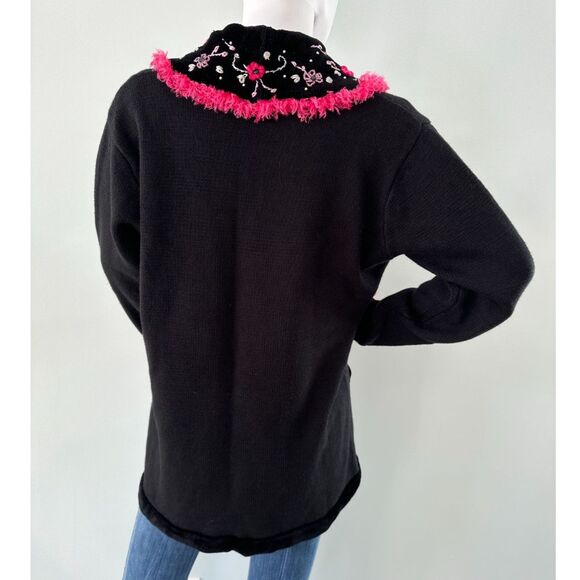 Vintage Storybook Knits Western Beauty Black and Pink Embroidered Sweater size M - Picture 2 of 13